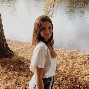 Meet your Posher, Ellie